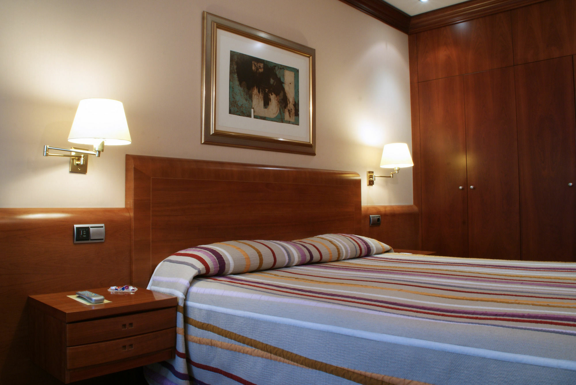 Hotel Amadeus Valladolid Exterior photo